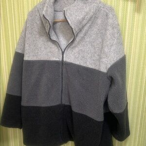 Women's Gray and Black Ski Jacket